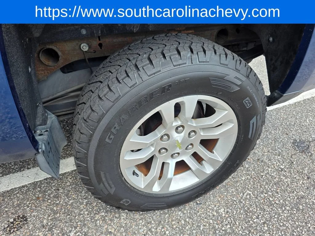 Used 2015 DEEP OCEAN BLUE METALLIC Chevrolet LT image 28