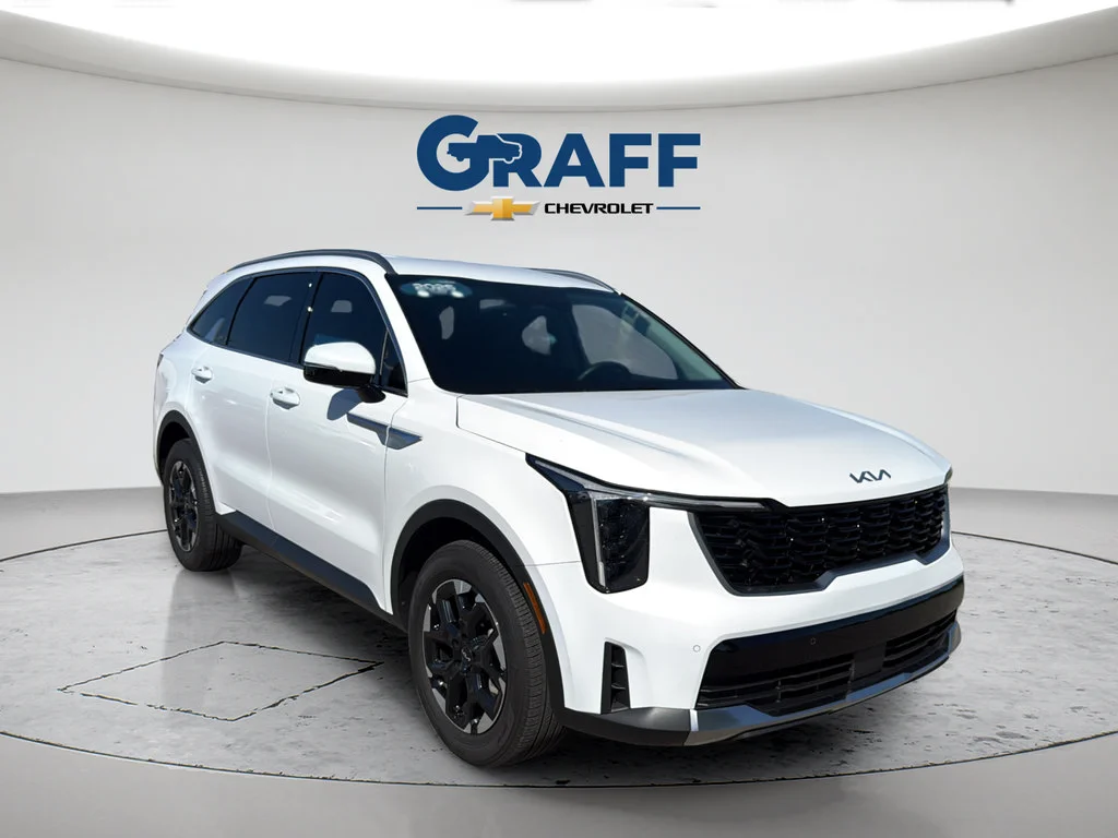 2025 Kia Sorento S - Photo 11
