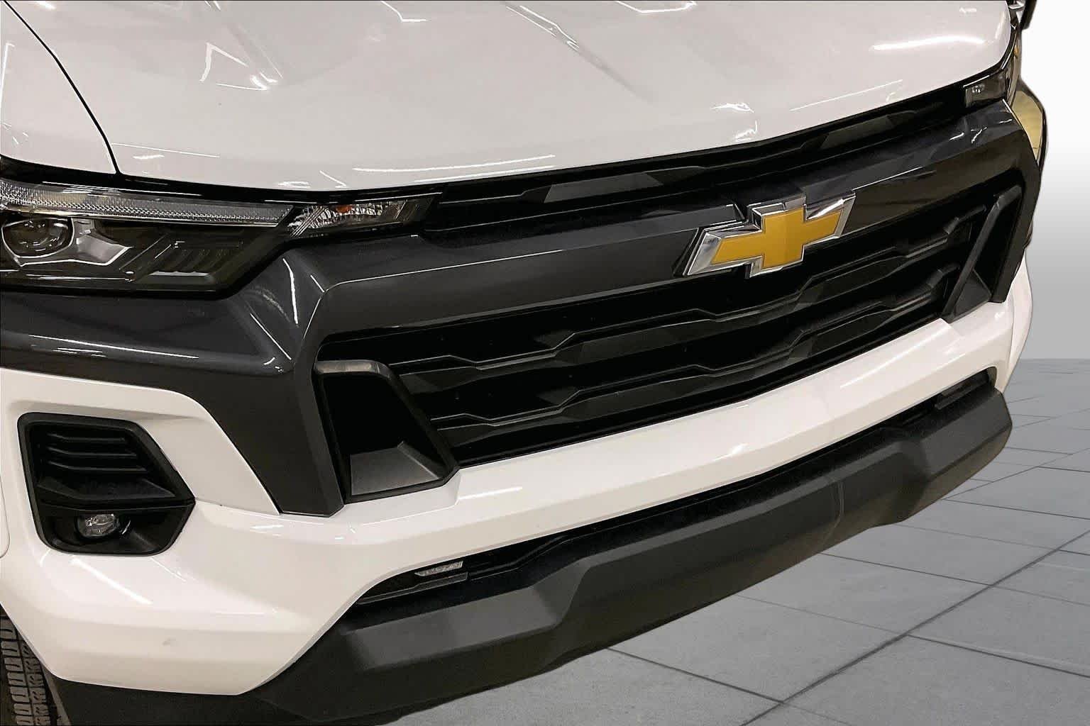 2024 Chevrolet Colorado LT - Photo 29