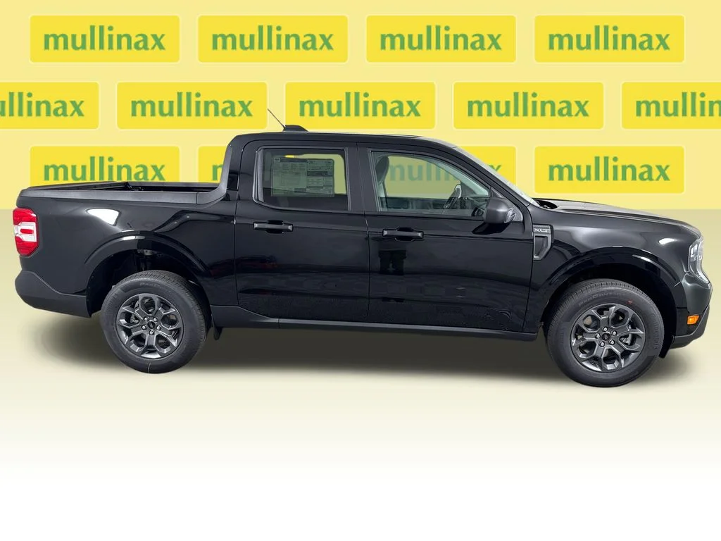 New 2026 Black Ford XLT image 20