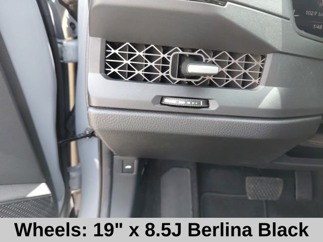 New 2026 Urban Gray Pearl Honda SE image 14