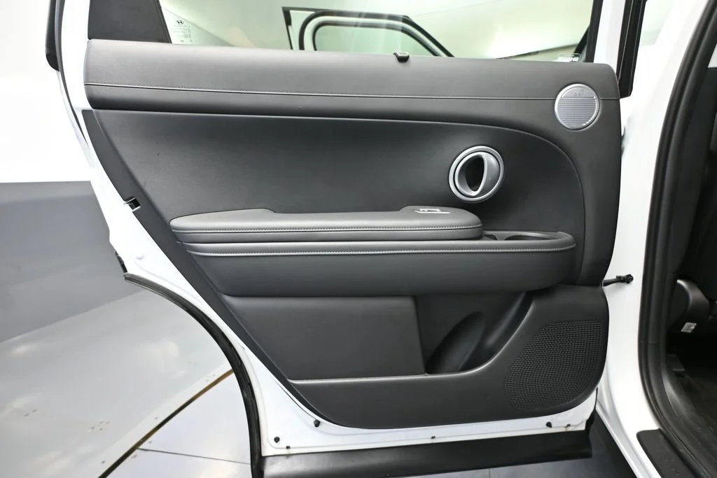 Used 2026 White Hyundai SEL Lite Roof Damage image 27