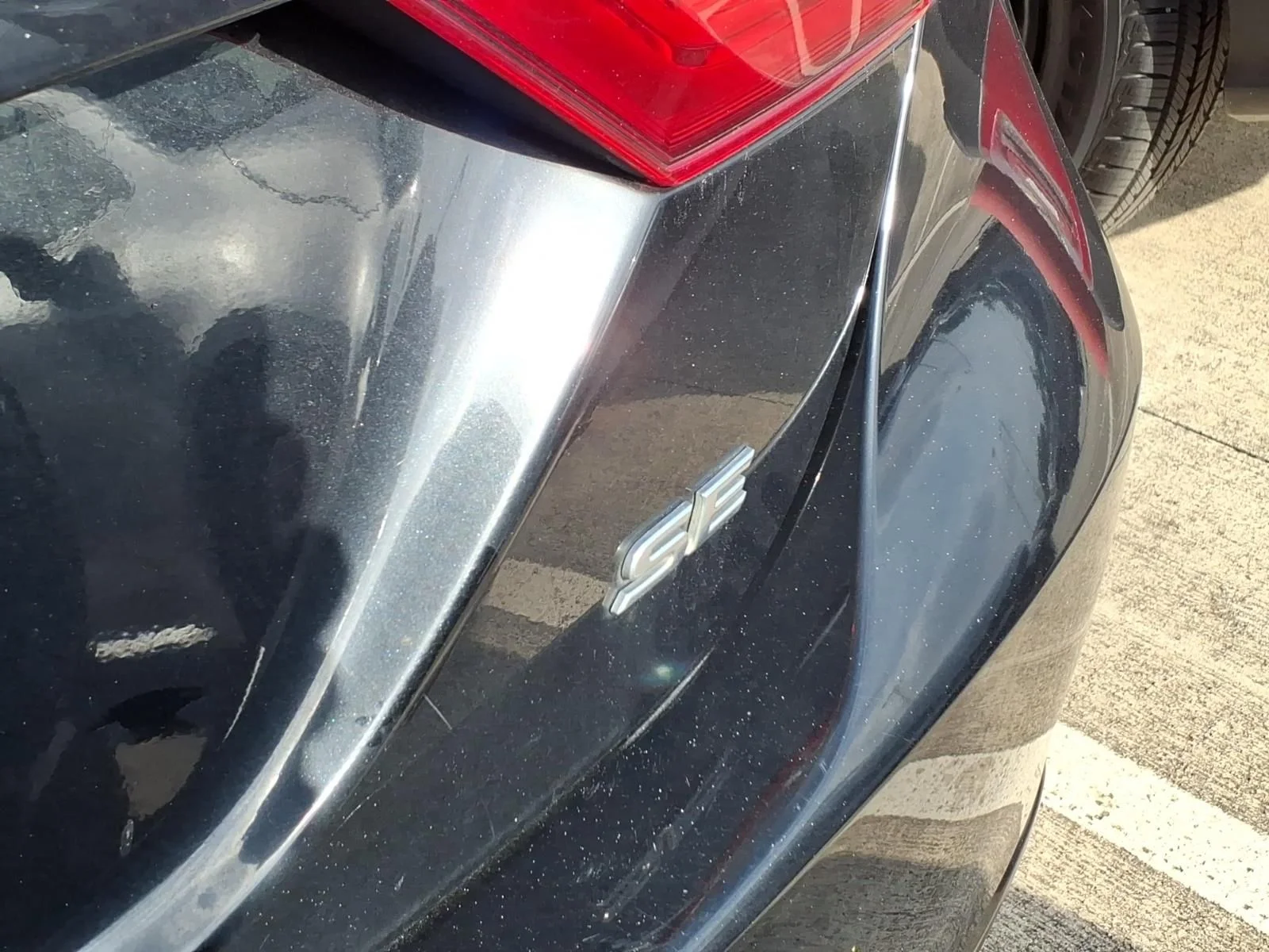 Used 2018 Black Toyota SE image 6