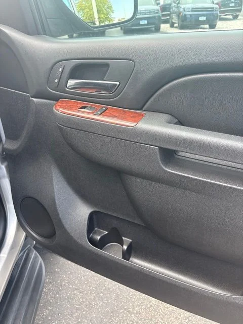 Used 2014 Silver Chevrolet LT image 28