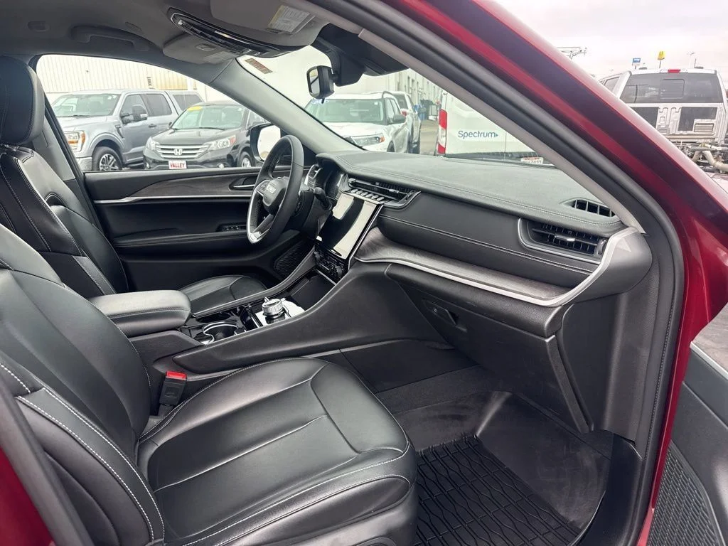Used 2023 Red Jeep Limited image 32