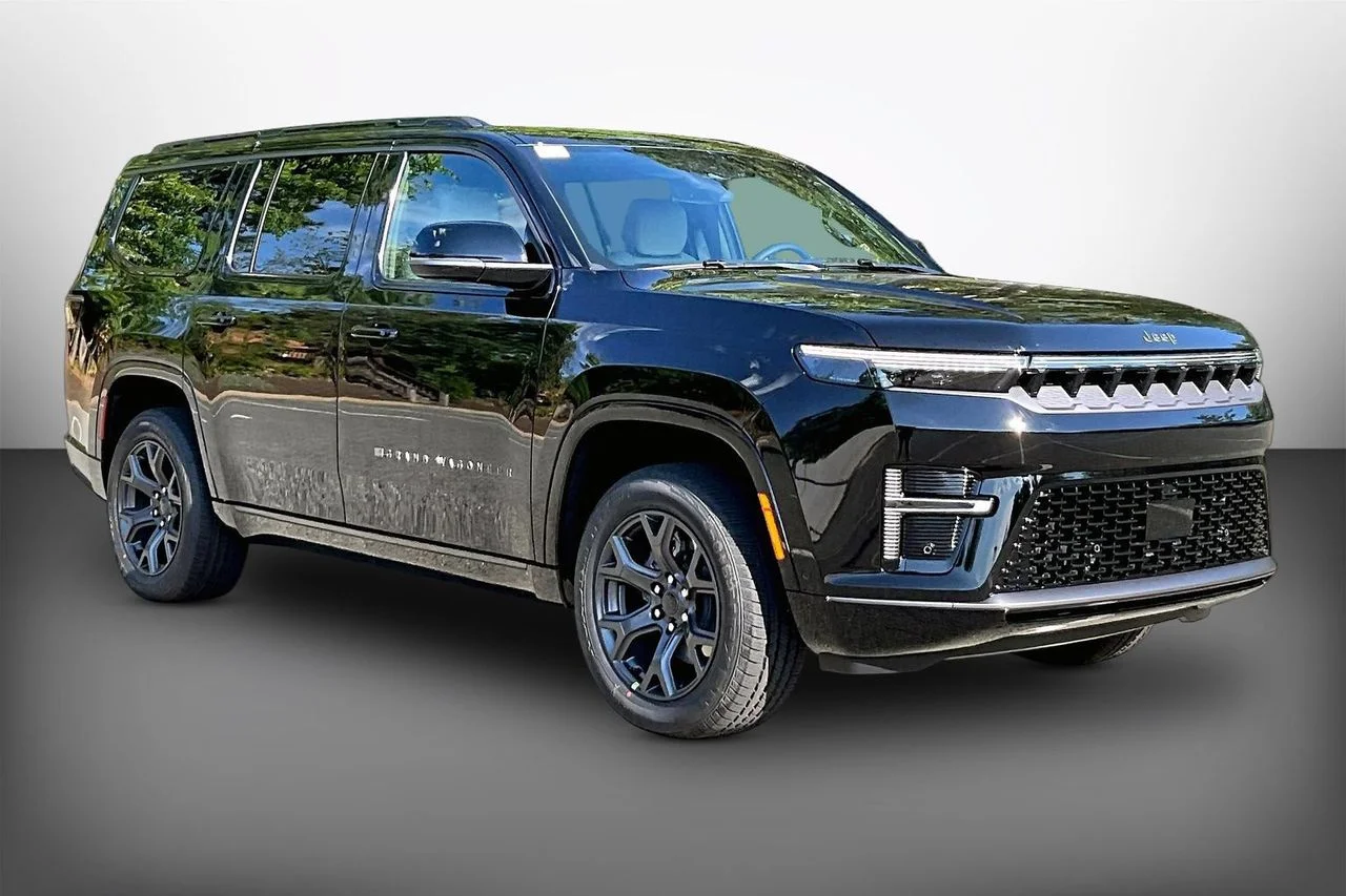 New 2026 High Gloss Black Jeep Limited Altitude image 1