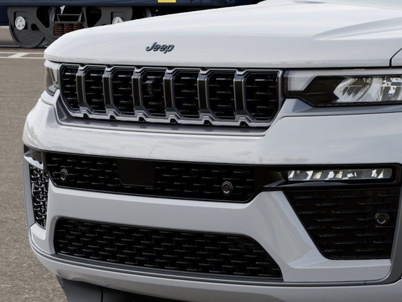 New 2026 Bright White Clear-Coat Exterior Paint Jeep Summit image 11