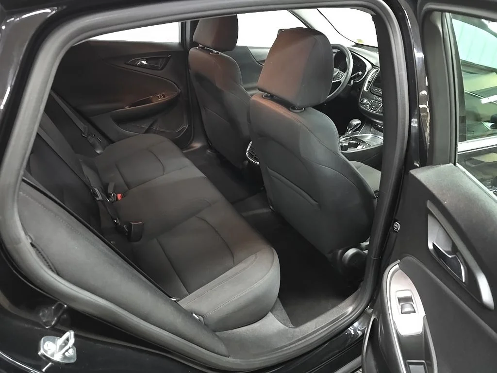 Used 2023 Black Chevrolet LT image 17
