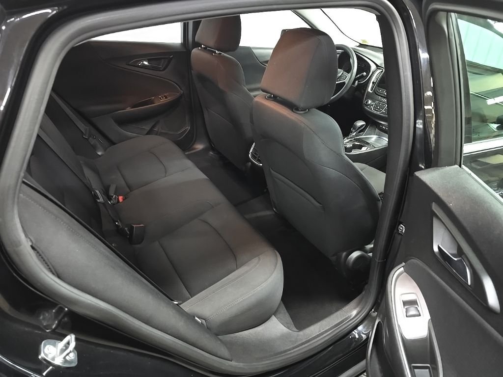 Used 2023 Black Chevrolet LT image 17