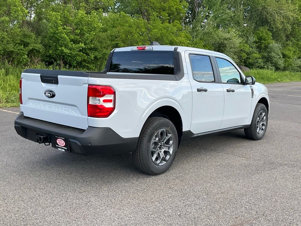 New 2026 Space White Metallic Ford XLT image 26