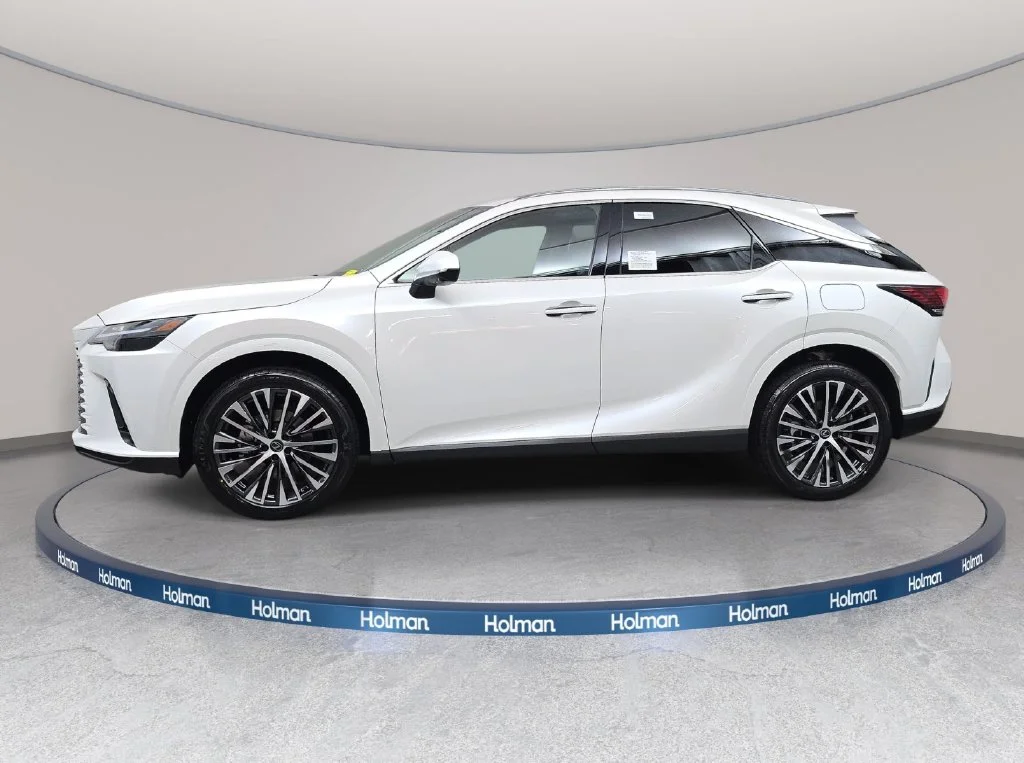 New 2026 Eminent White Pearl Lexus PREMIUM PLUS image 8