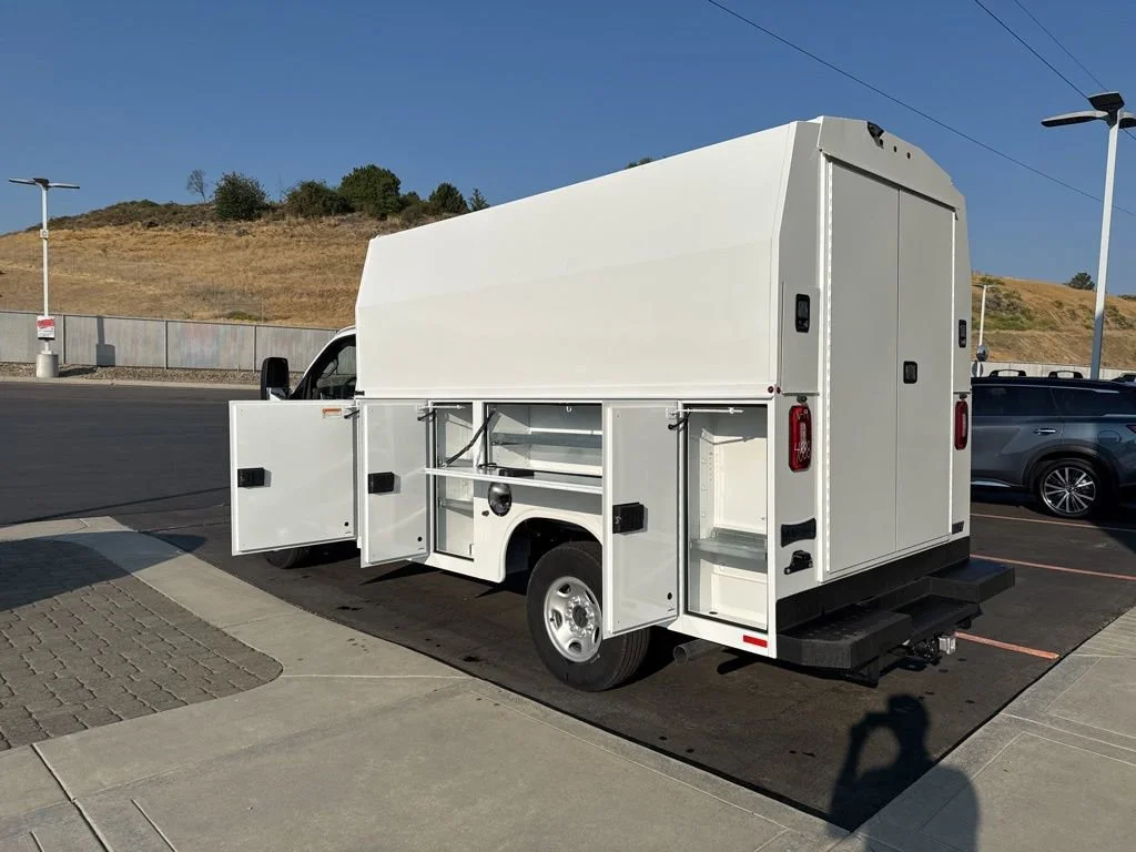 New 2024 Summit White GMC 1WT image 7