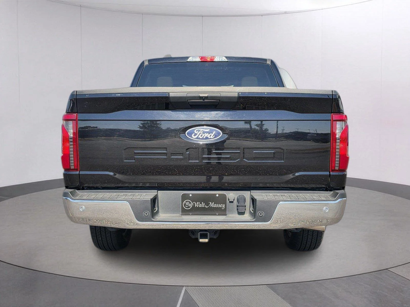 Used 2025  Ford XLT image 4