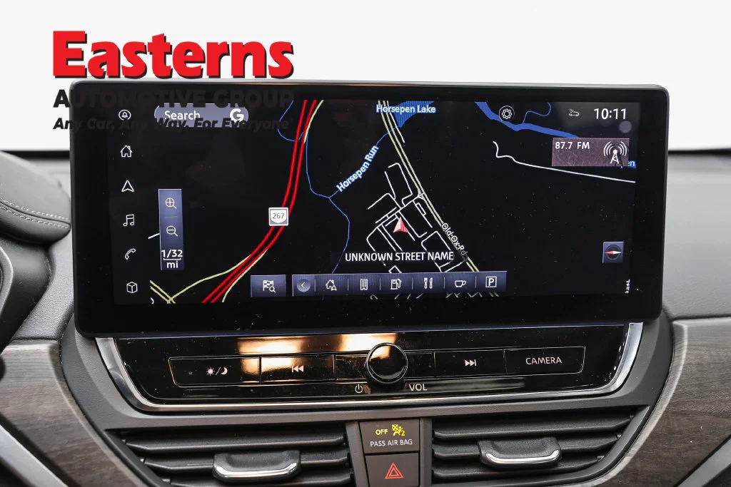 Used 2023 Red Nissan 2.5 SV image 19