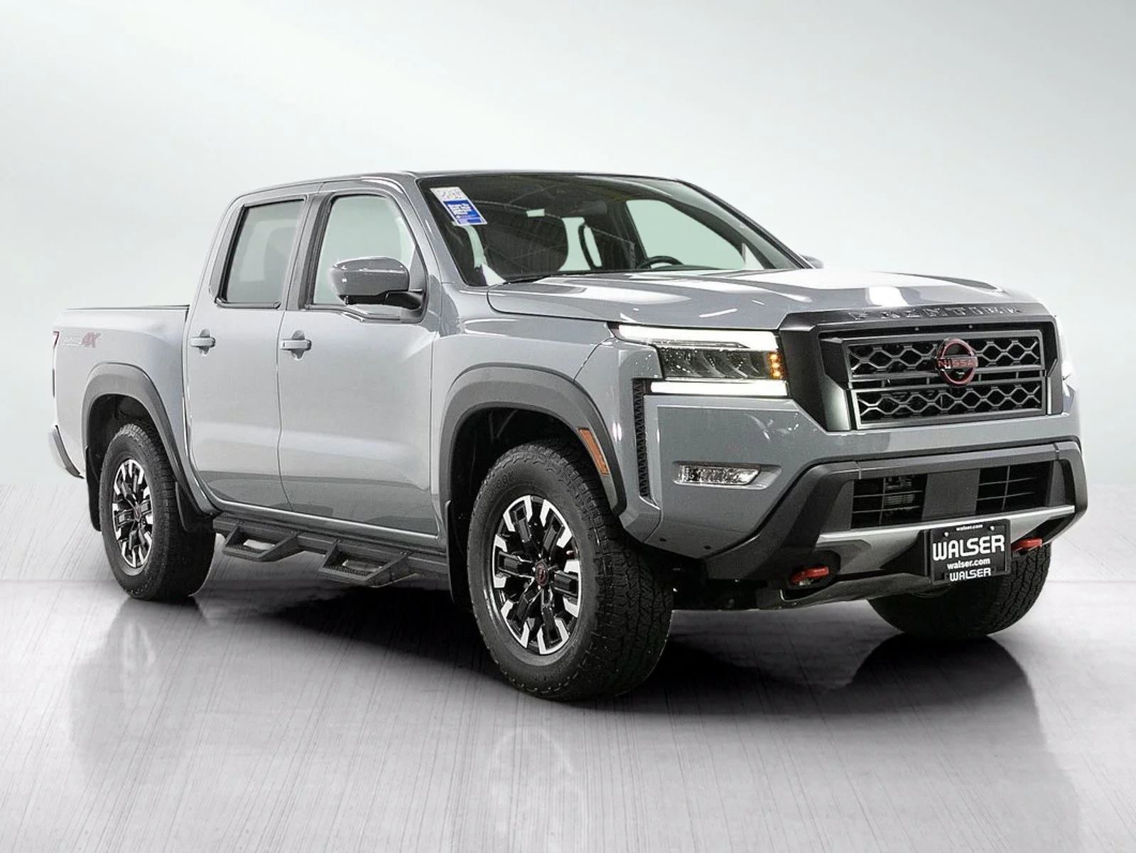 Used 2022 Boulder Gray Pearl Nissan PRO-4X image 7