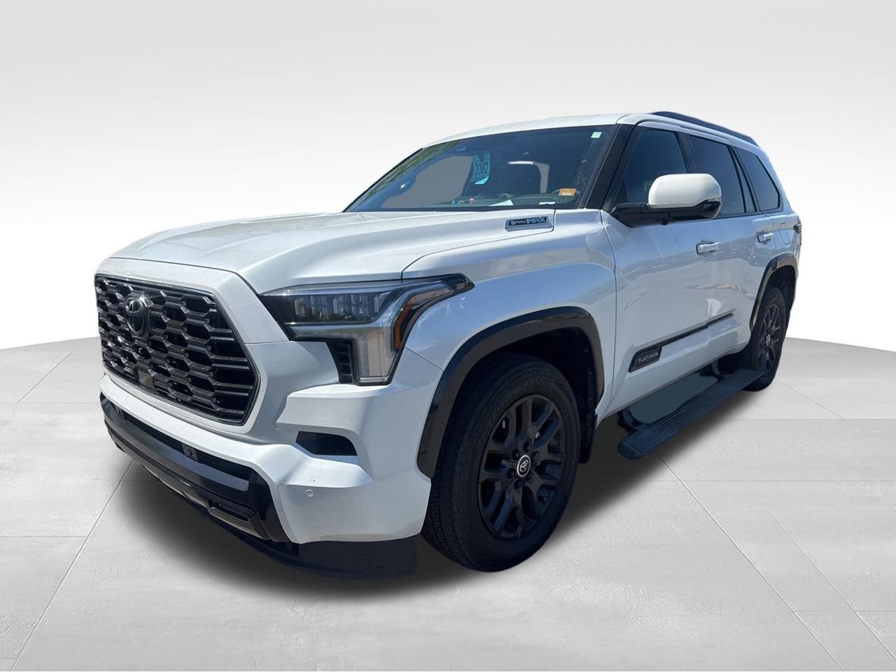 2024 Toyota Sequoia Platinum 4WD i-FORCE MAX Hybrid's photo