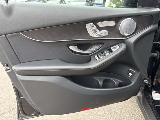 Used 2020 Black Mercedes-Benz GLC 300 image 26