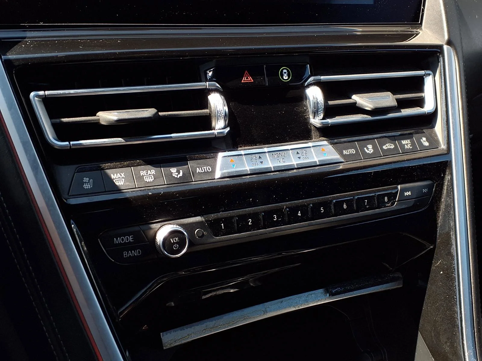 Used 2020 Black Sapphire Metallic BMW Base image 10