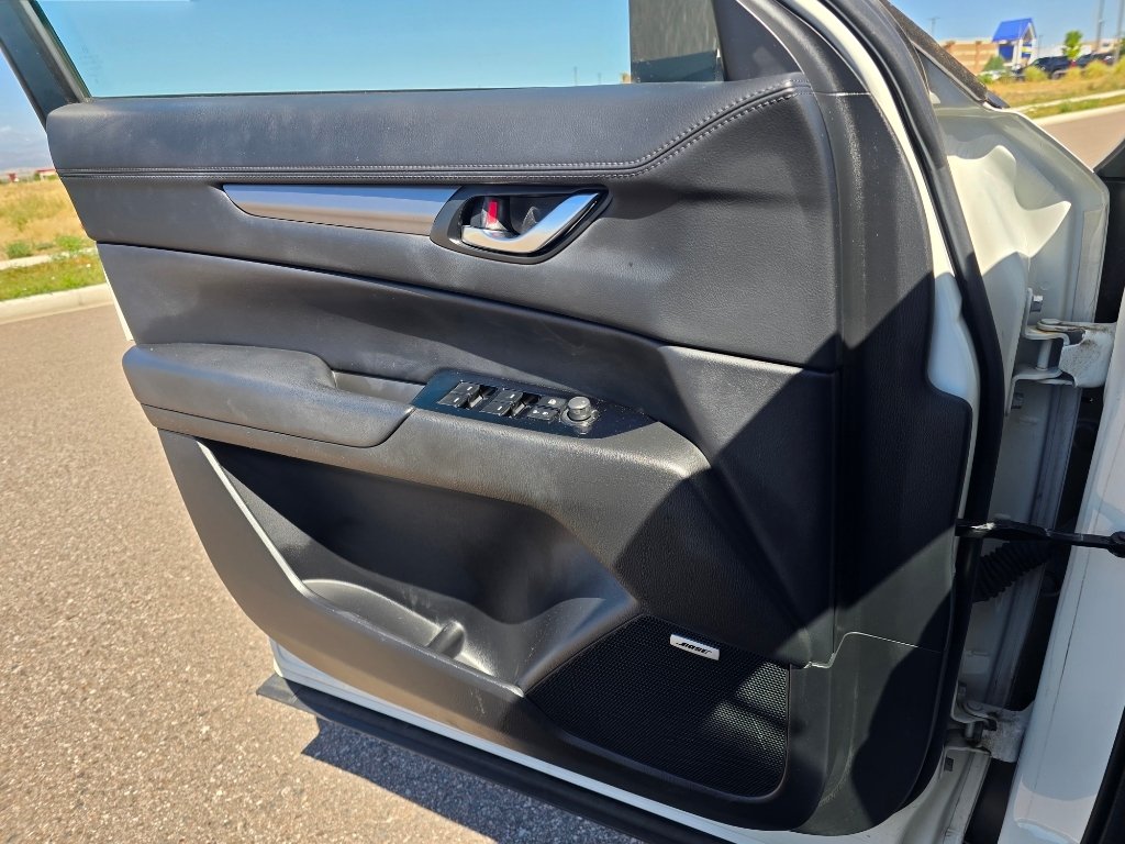 Used 2018 Snowflake White Pearl Mica Mazda Touring image 17