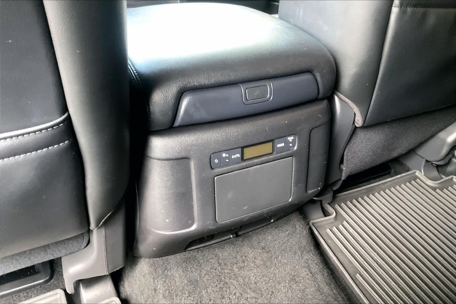 Used 2022 Gun Metallic Nissan SL image 36