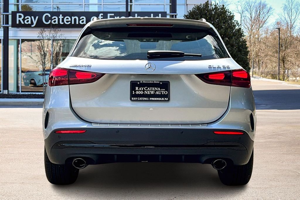 2026 Mercedes-Benz GLA AMG GLA 35 - Photo 4