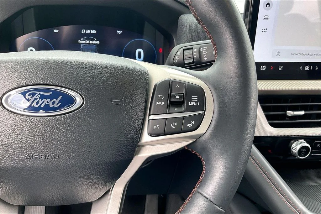 Used 2025 Black Metallic Ford Active image 17