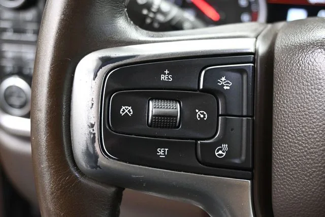 Used 2021 Gray Chevrolet LTZ image 23