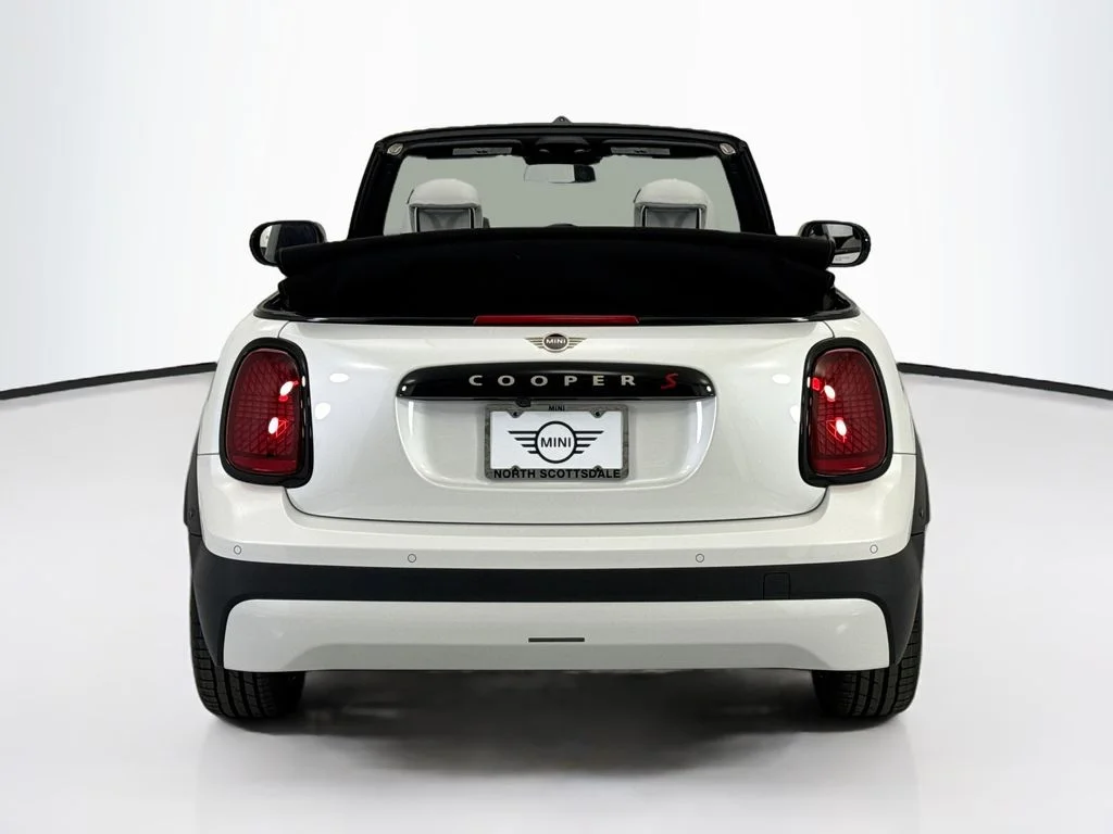 New 2026 Nanuq White Metallic MINI Signature Plus image 6