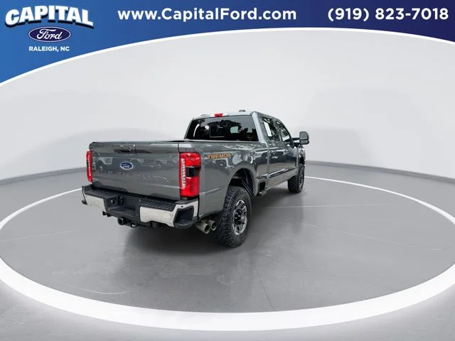 Used 2023 Gray Ford Lariat image 8