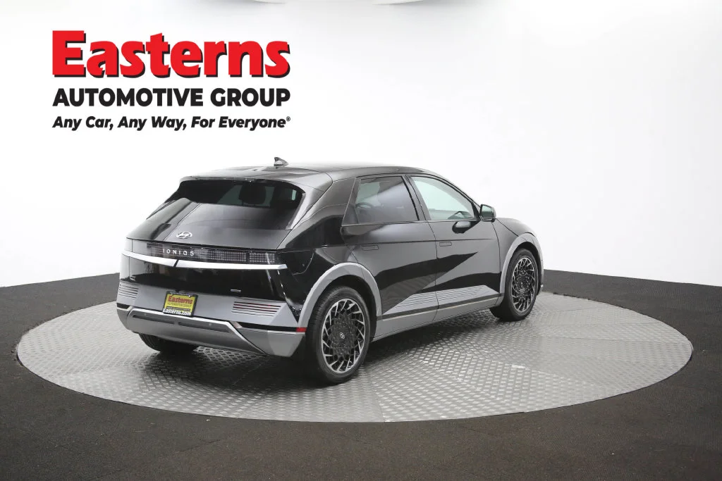 Used 2023 Black Hyundai Limited image 45