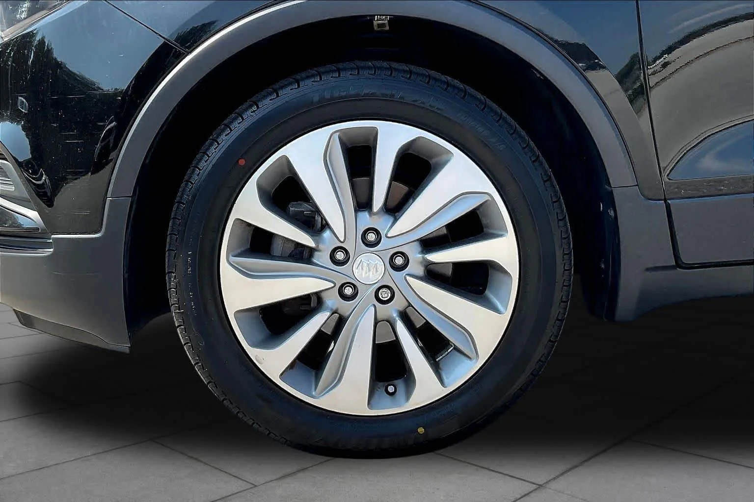 Used 2019 Ebony Twilight Metallic Buick Preferred image 11
