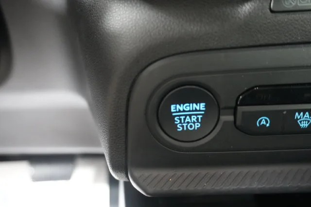 Certified Used 2025 Oxford White Ford Badlands image 16