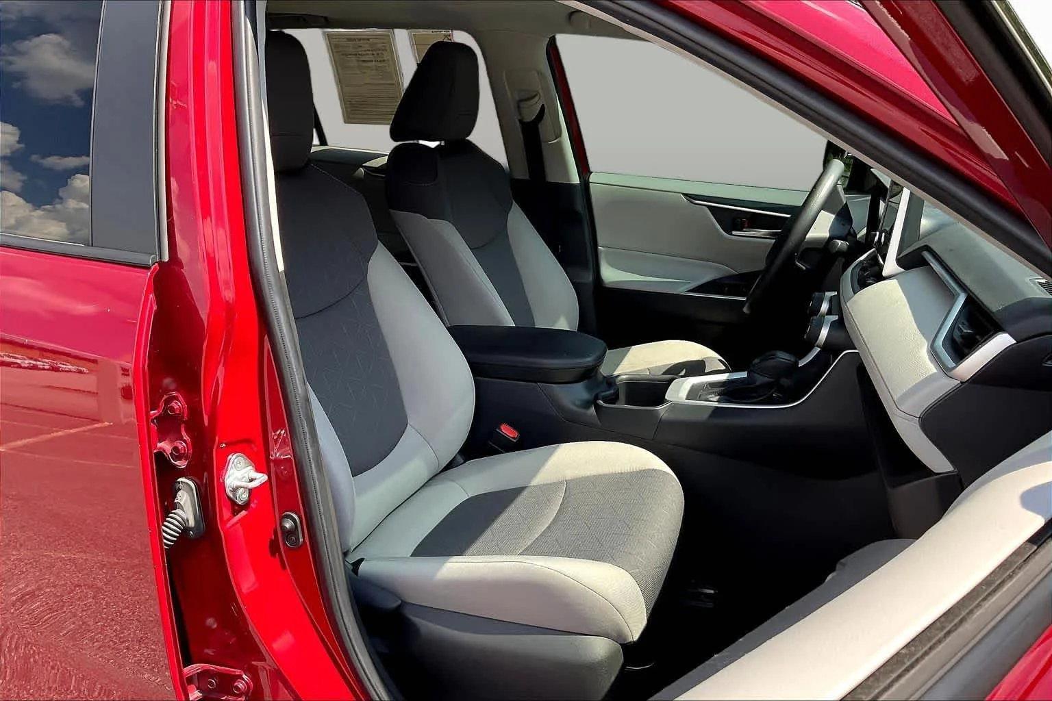 Used 2024 Ruby Flare Pearl Toyota XLE image 9