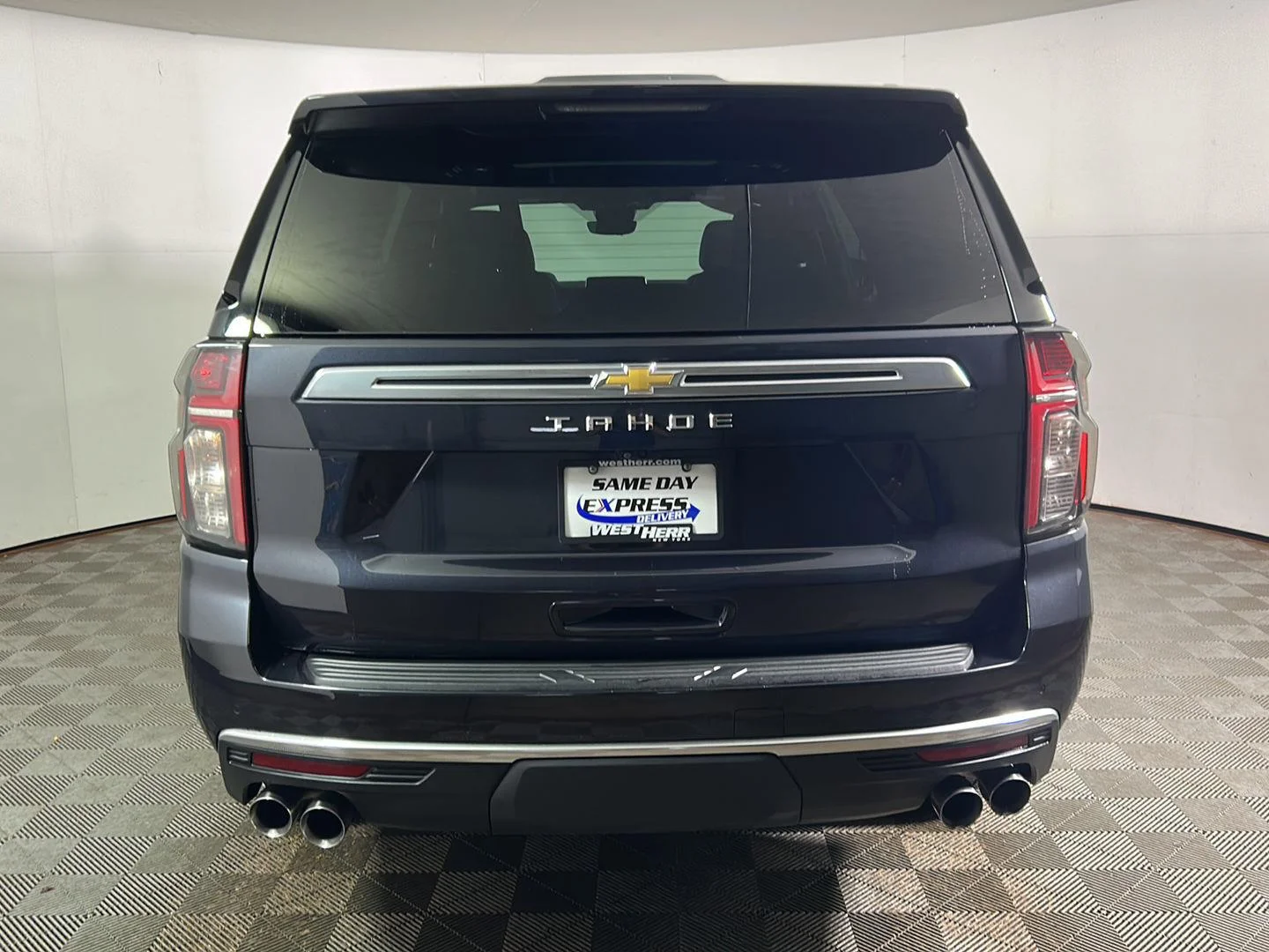 Used 2023 Dark Ash Metallic Chevrolet High Country image 7