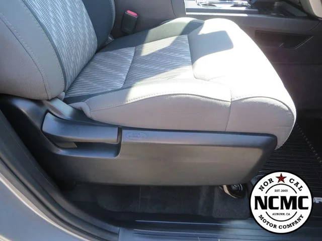 Used 2018 Silver Toyota SR5 image 55