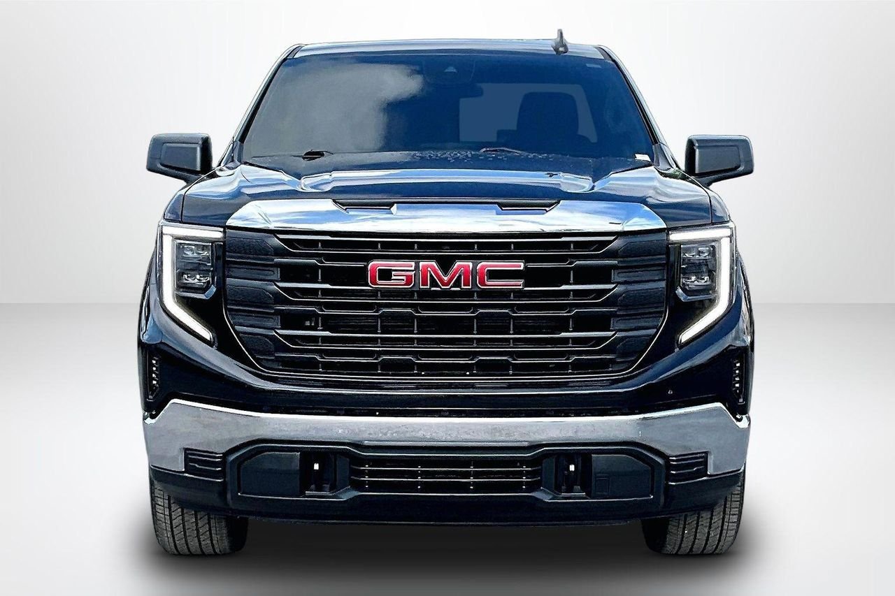 Used 2025 Onyx Black GMC 4WD Regular Cab Standard Box Pro image 2