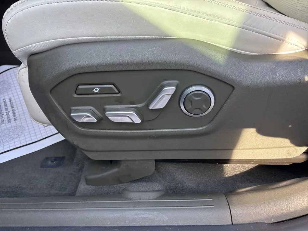 Used 2024 Black Hyundai Calligraphy image 12