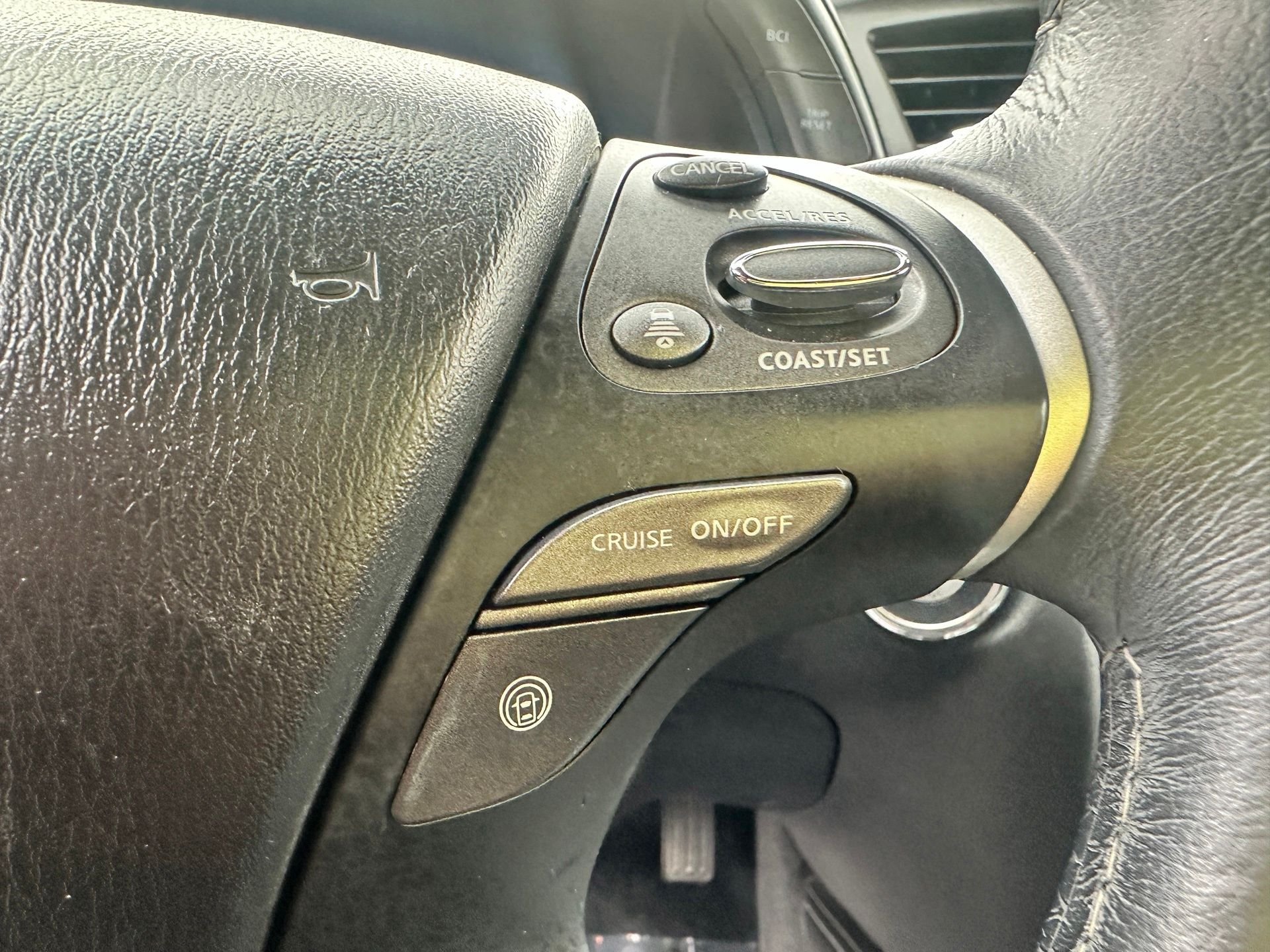 Used 2020 Black INFINITI LUXE image 10