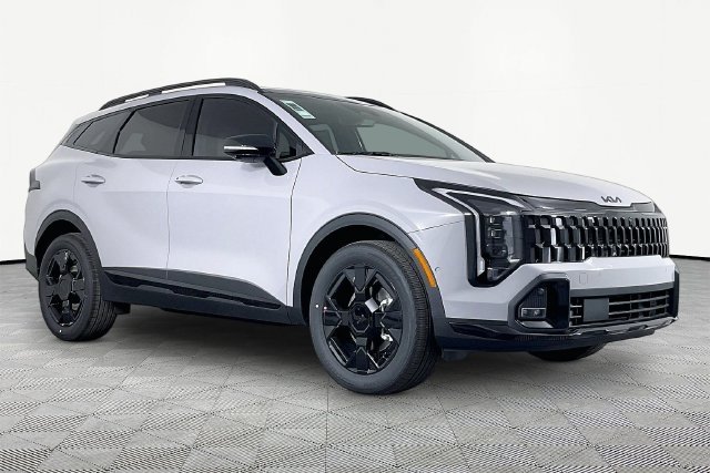 New 2027 Wolf Gray Kia X-Line image 3