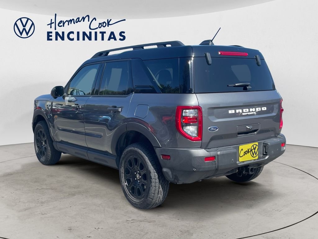 Used 2025 Gray Metallic Ford Badlands image 3