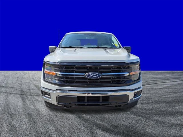 Certified Used 2024 Avalanche Ford XLT image 9