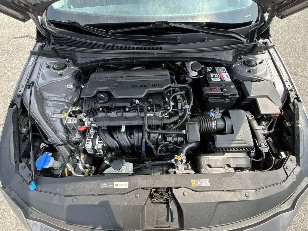 Used 2023 Silver Hyundai Limited image 18