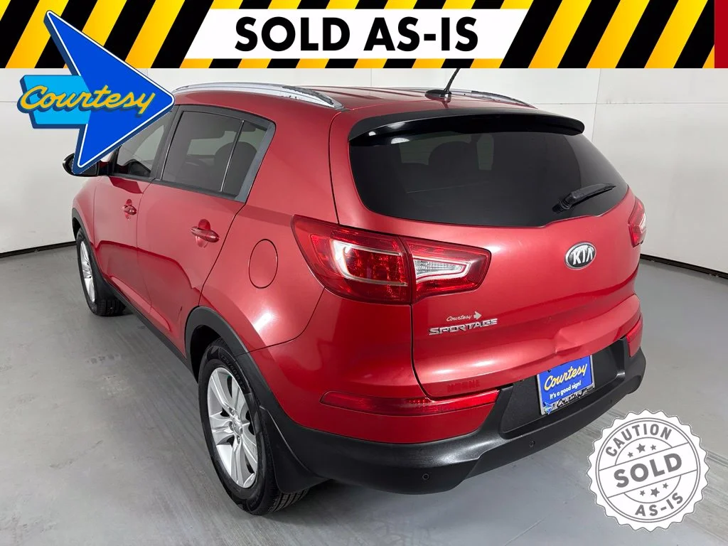 Used 2013 Red Kia LX image 6