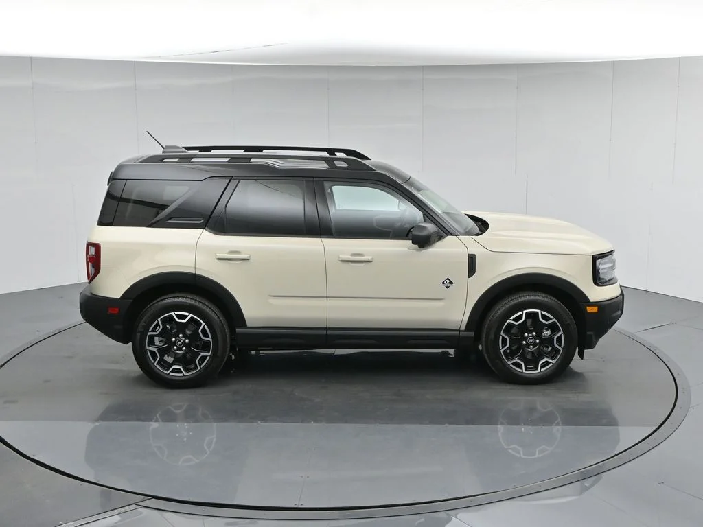 Certified Used 2025 Beige Ford Outer Banks image 41