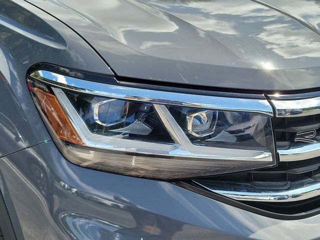 Used 2021 Gray Volkswagen 3.6L V6 SE w/Technology R-Line image 8