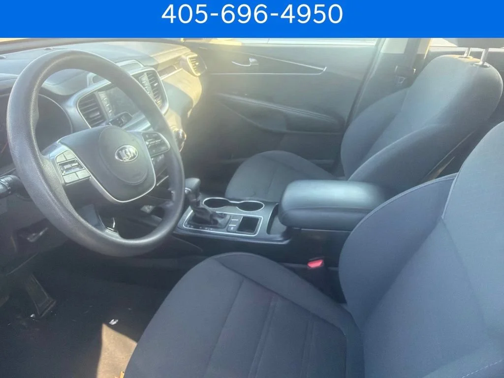 Pre-Owned 2020 Kia Sorento LX V6