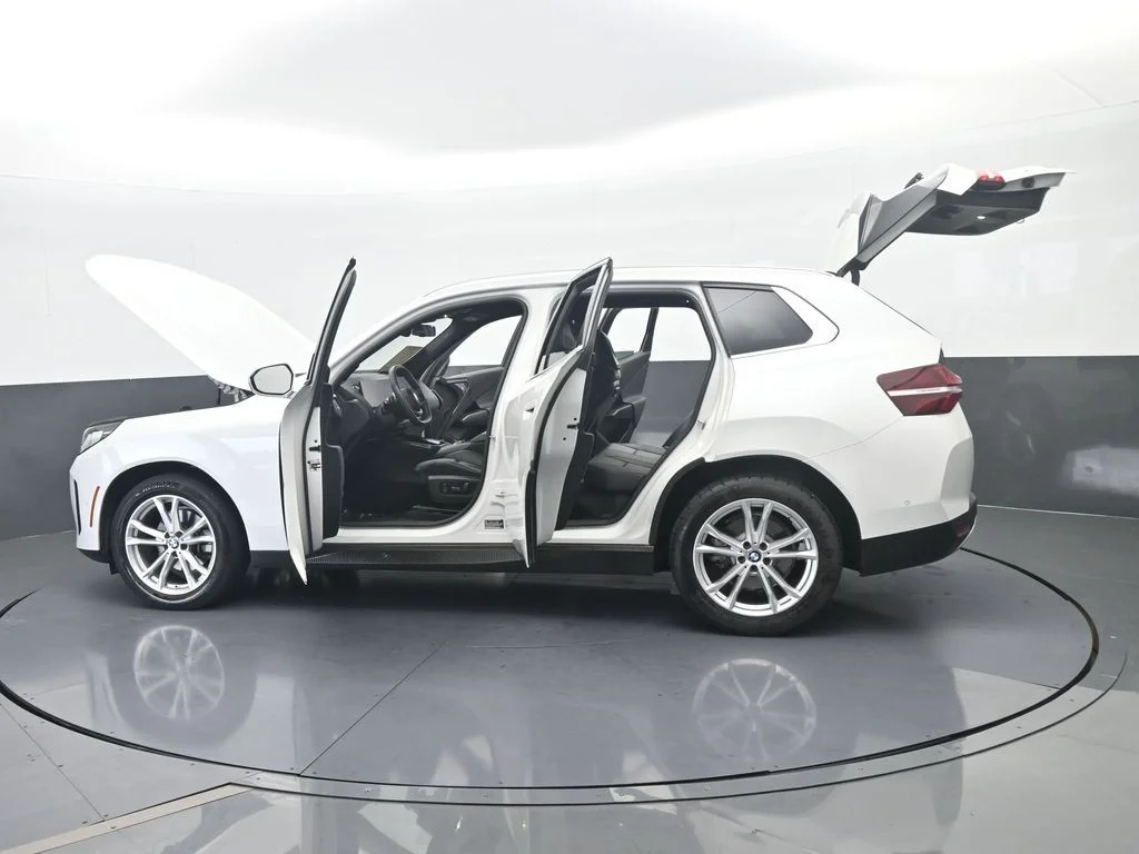 2025 BMW X3 30 - Photo 80