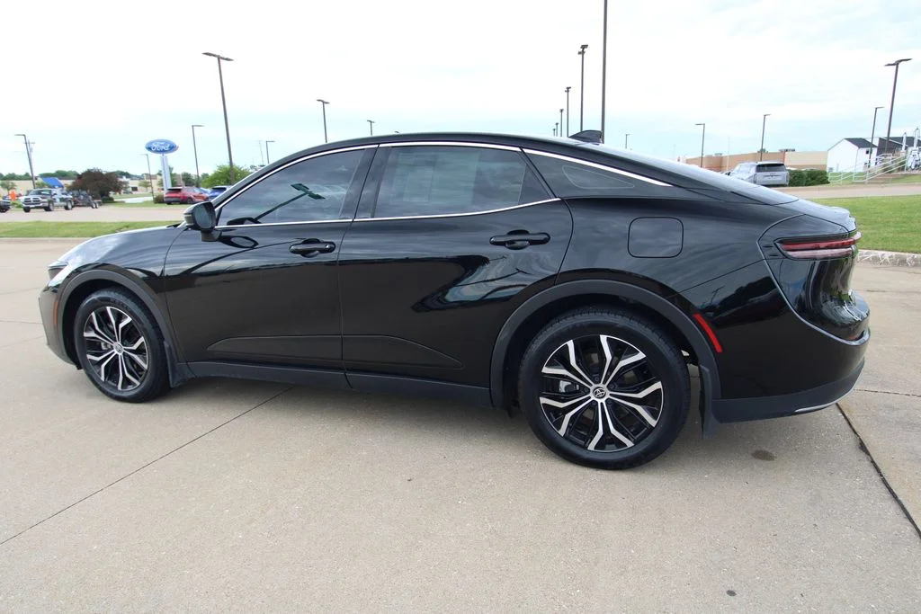 Used 2023 Black Toyota XLE image 15