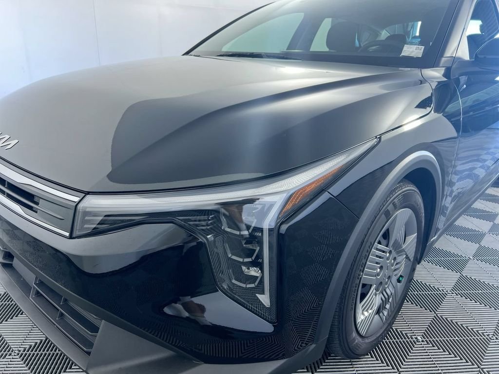New 2026 Aurora Black Pearl Kia LX image 10