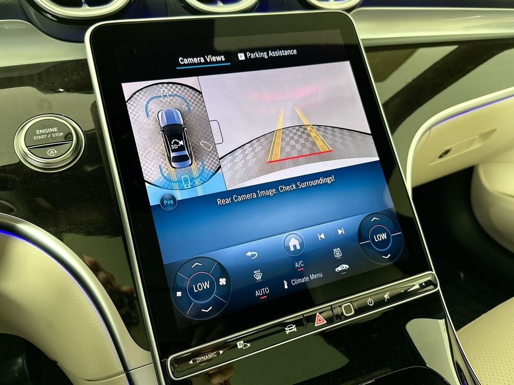 New 2026 MANUFAKTUR Moonlight White Metallic Mercedes-Benz C 300 image 14